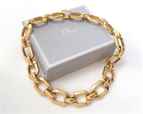 christian dior gold chain necklace.